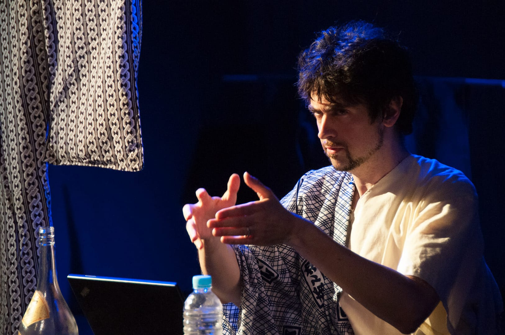 Andrew (Andrew Woolner) explanates stuff.